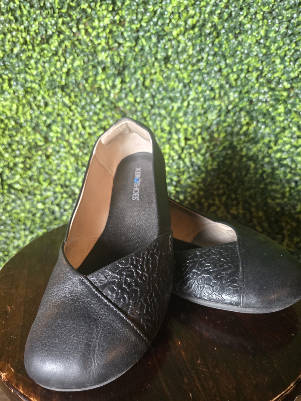 Xeroshoes Barefoot Black Women's Comfort Flats